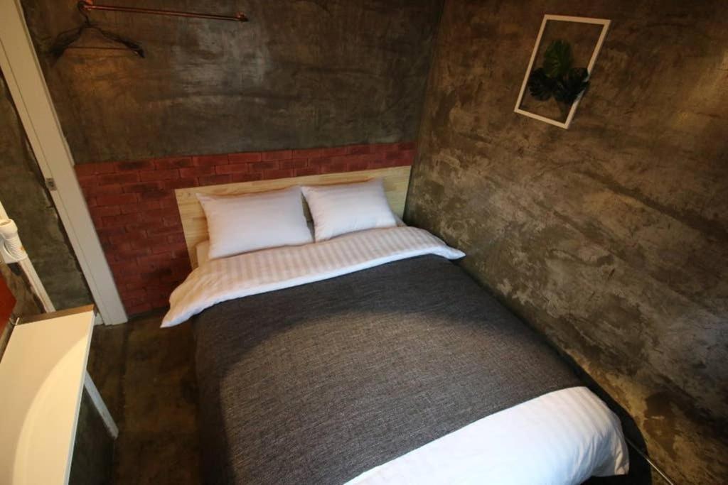 Hongdae Rooftop Garden Apartment *